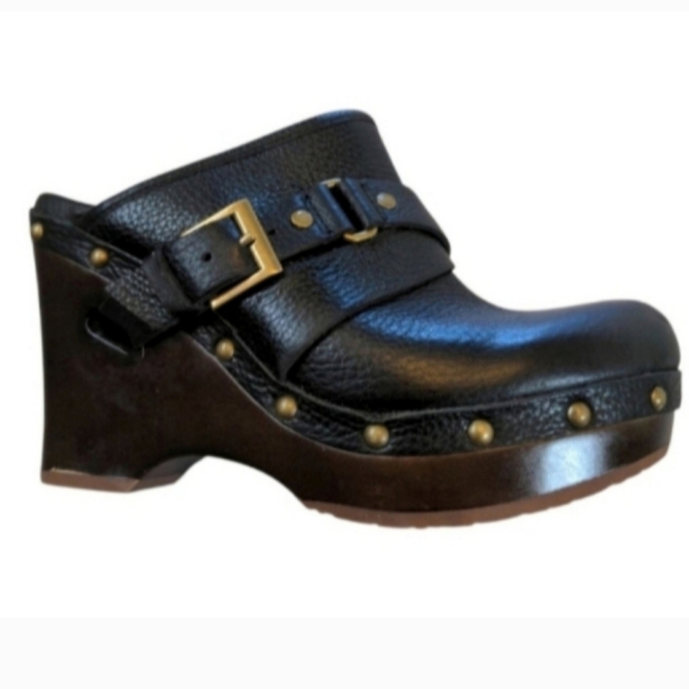New UGG Black Leather Clogs with Gold Accents & Lined With Shearling Size 6